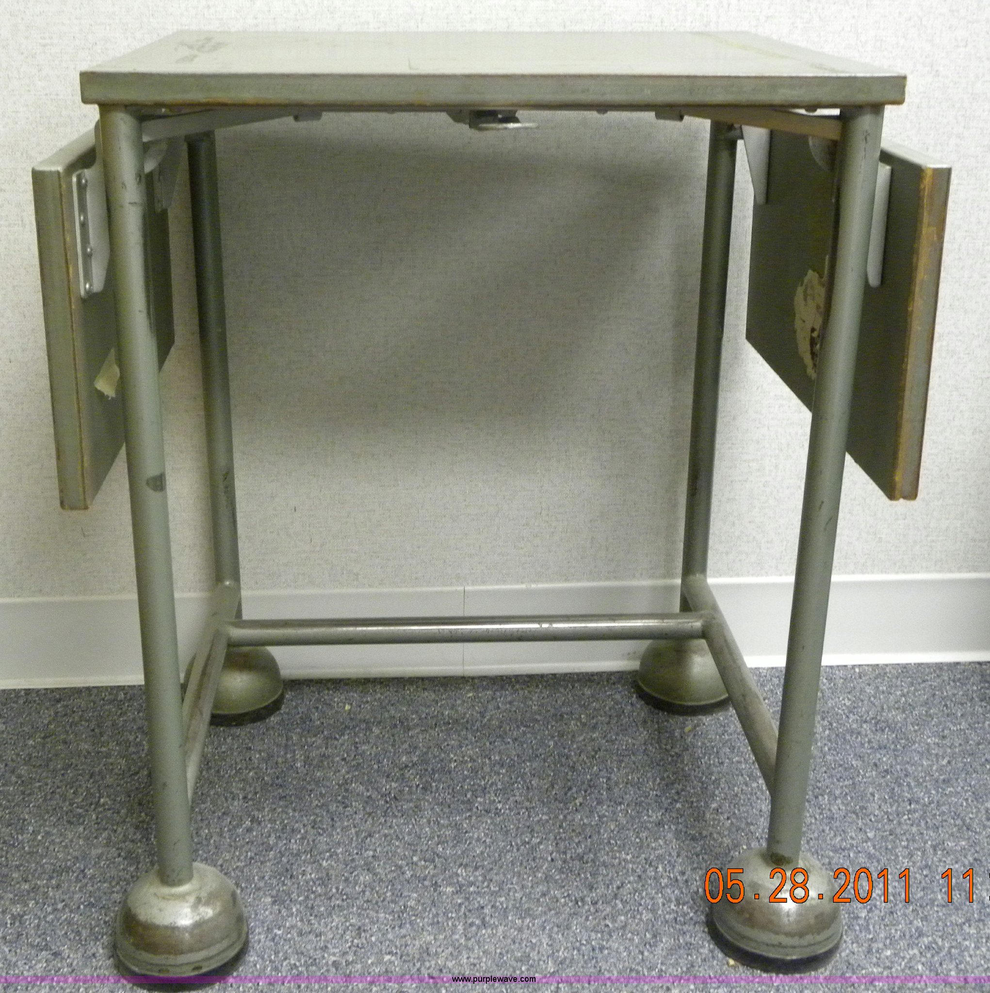 Assorted office furniture in Ottawa, KS Item A1176 sold Purple Wave