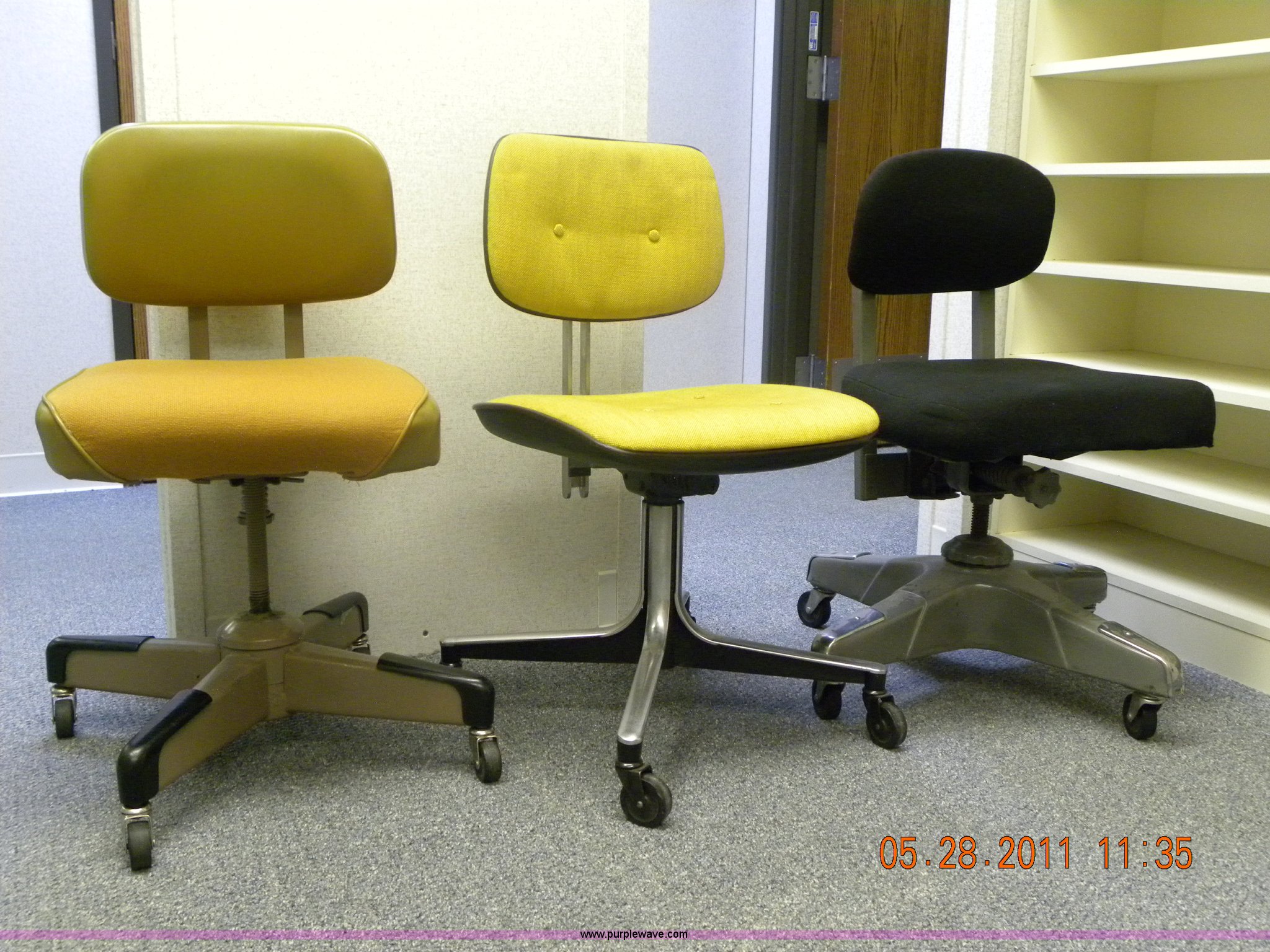Assorted office furniture in Ottawa, KS Item A1176 sold Purple Wave