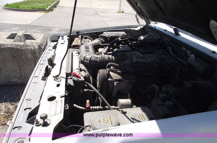 image for item 5549 1993 Ford Explorer XLT SUV