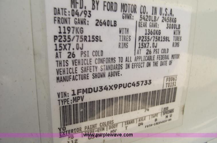 image for item 5549 1993 Ford Explorer XLT SUV