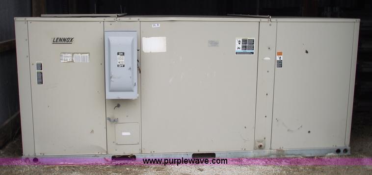 image for item 5569 2000 Lennox commercial heating and AC unit