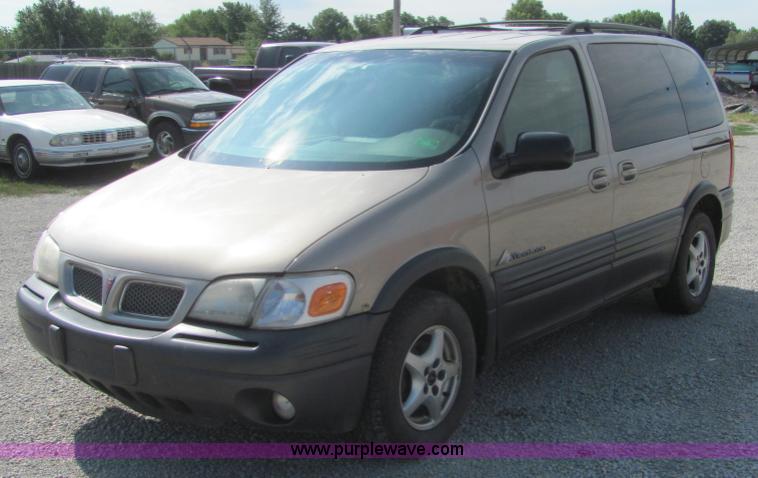 image for item A3591 2000 Pontiac Montana mini van