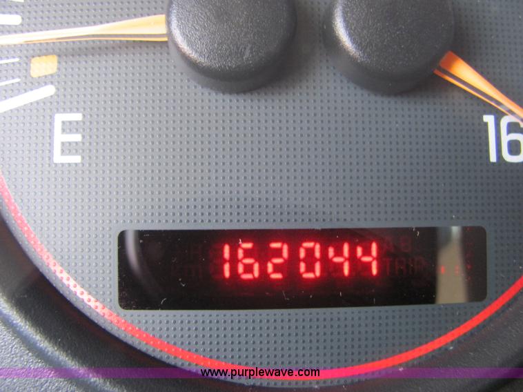 image for item A3591 2000 Pontiac Montana mini van