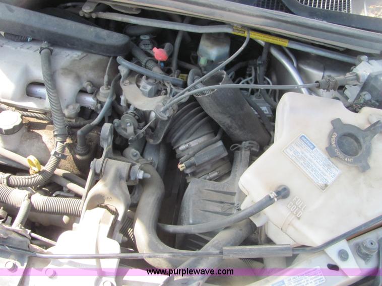image for item A3591 2000 Pontiac Montana mini van