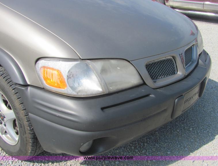 image for item A3591 2000 Pontiac Montana mini van