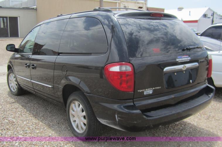 image for item A3839 2003 Chrysler Town & Country LXi mini van