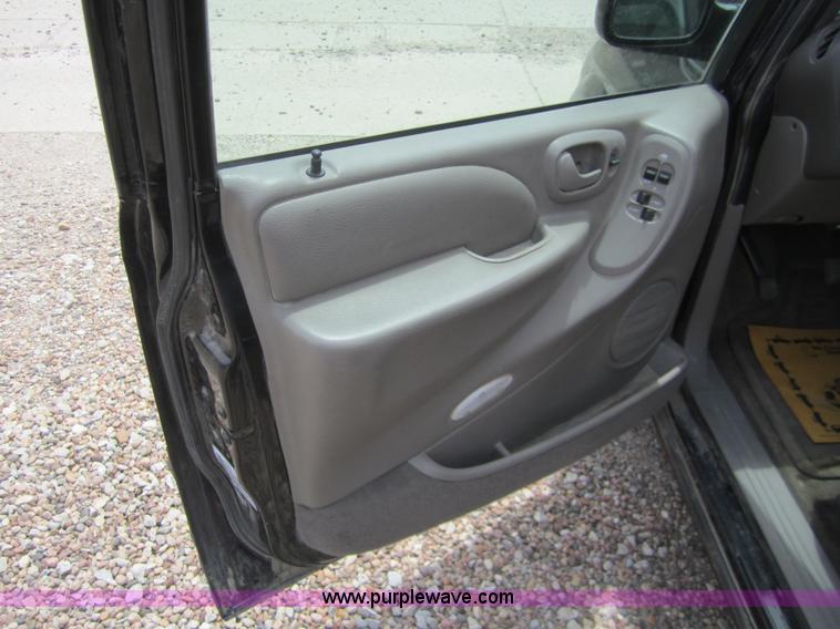 image for item A3839 2003 Chrysler Town & Country LXi mini van