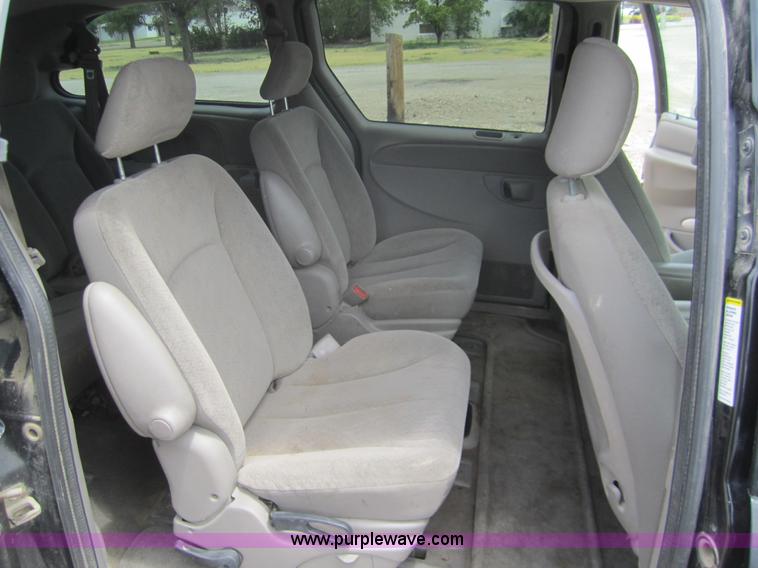 image for item A3839 2003 Chrysler Town & Country LXi mini van