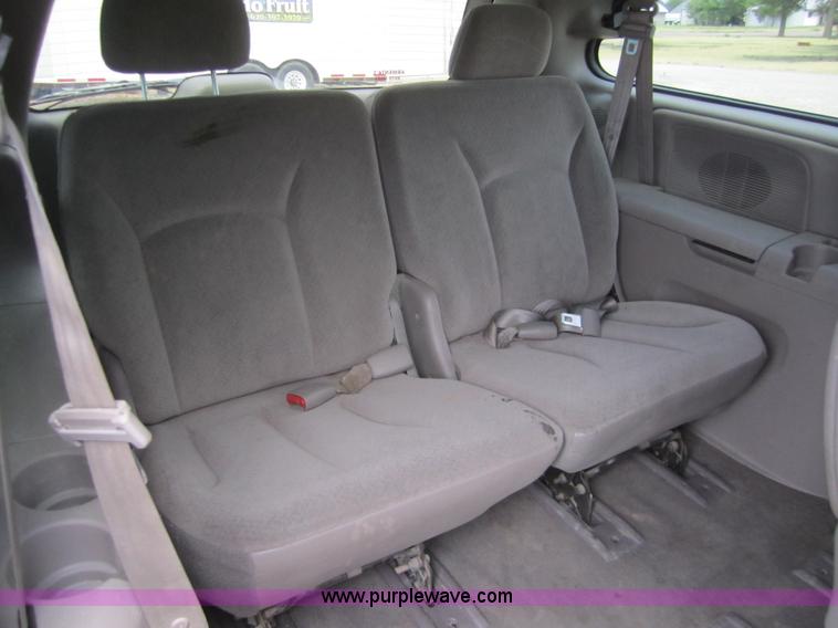 image for item A3839 2003 Chrysler Town & Country LXi mini van