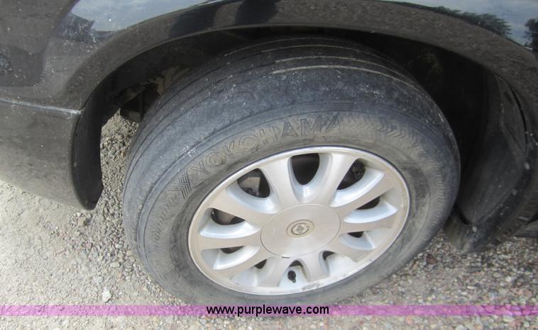 image for item A3839 2003 Chrysler Town & Country LXi mini van