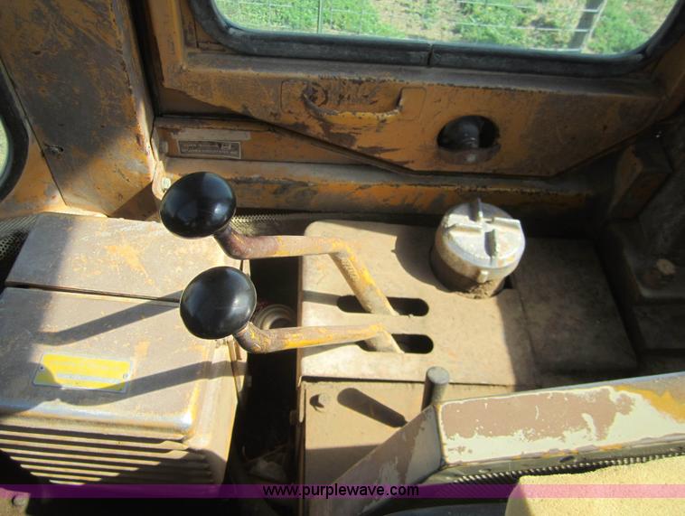 image for item A3845 1978 Caterpillar 966C wheel loader