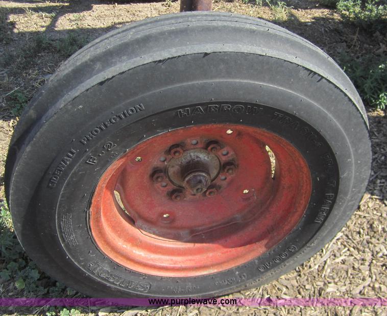 image for item A3846 1964 Massey-Ferguson 65 tractor with mower and back blade