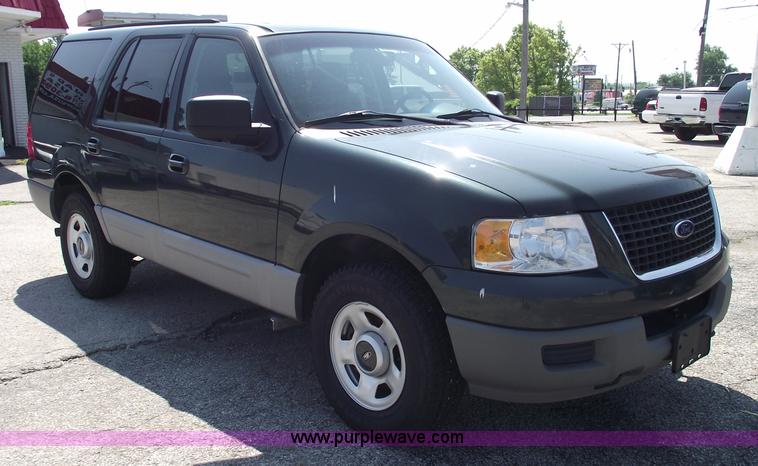 image for item A4148 2003 Ford Expedition XLT SUV
