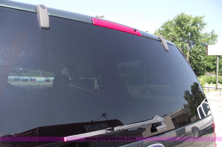 image for item A4148 2003 Ford Expedition XLT SUV