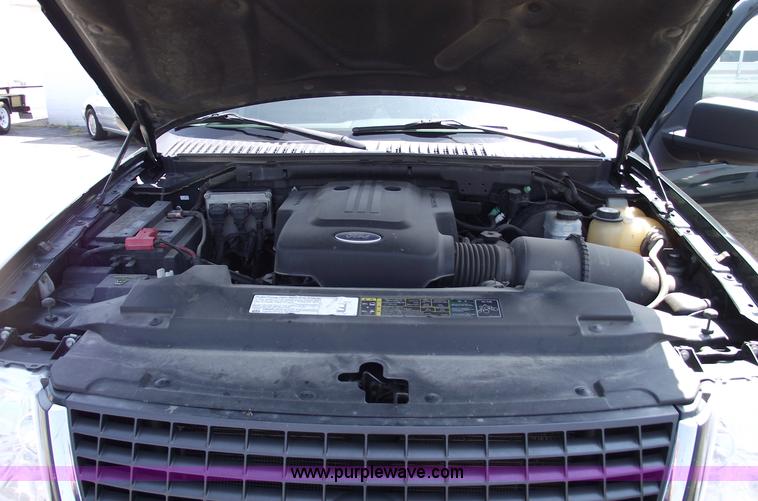 image for item A4148 2003 Ford Expedition XLT SUV