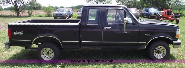 image for item A4152 1995 Ford F150 XLT extended cab pickup truck