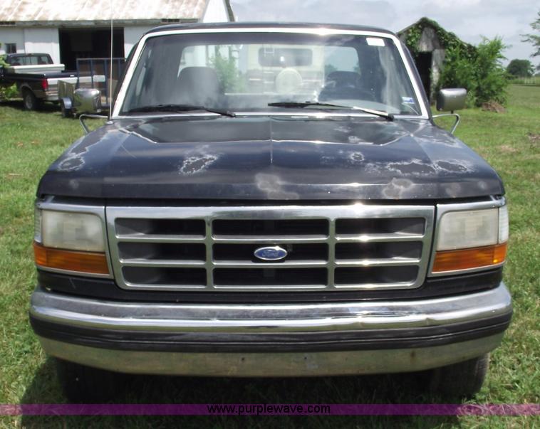 image for item A4152 1995 Ford F150 XLT extended cab pickup truck