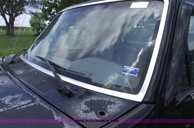 image for item A4152 1995 Ford F150 XLT extended cab pickup truck