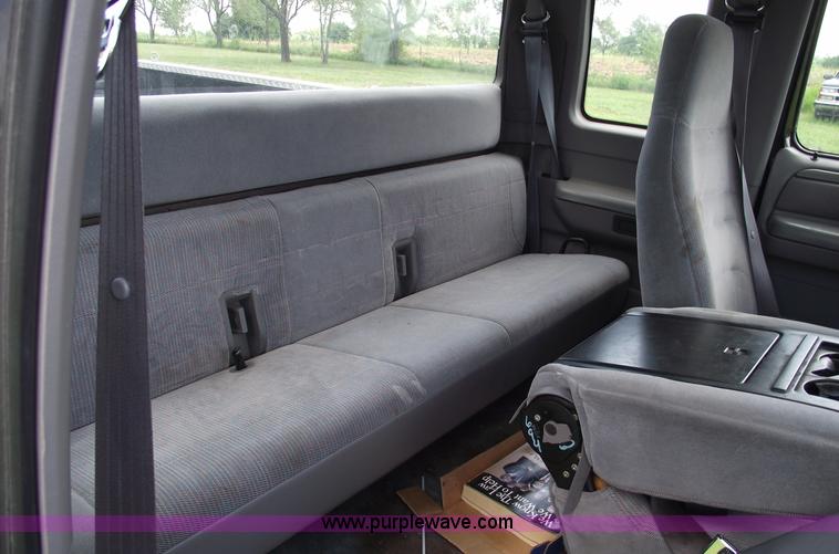 image for item A4152 1995 Ford F150 XLT extended cab pickup truck