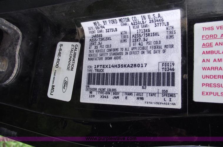 image for item A4152 1995 Ford F150 XLT extended cab pickup truck