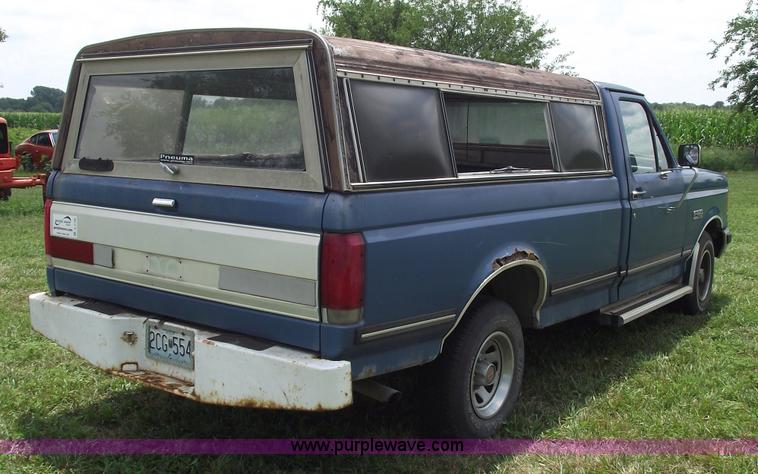 image for item A4156 1991 Ford F150 XLT pickup truck