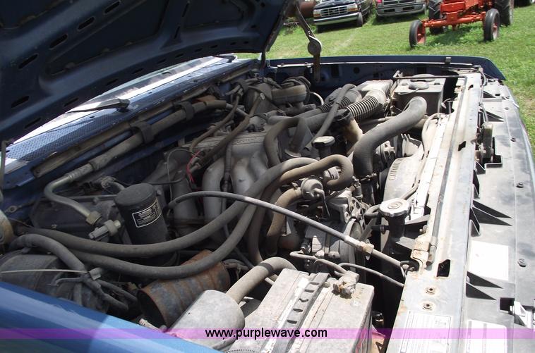 image for item A4156 1991 Ford F150 XLT pickup truck