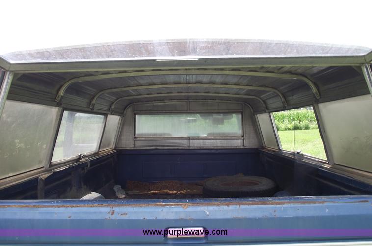 image for item A4156 1991 Ford F150 XLT pickup truck