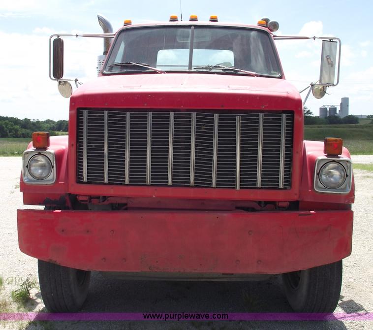 image for item A4188 1988 GMC Brigadier semi truck