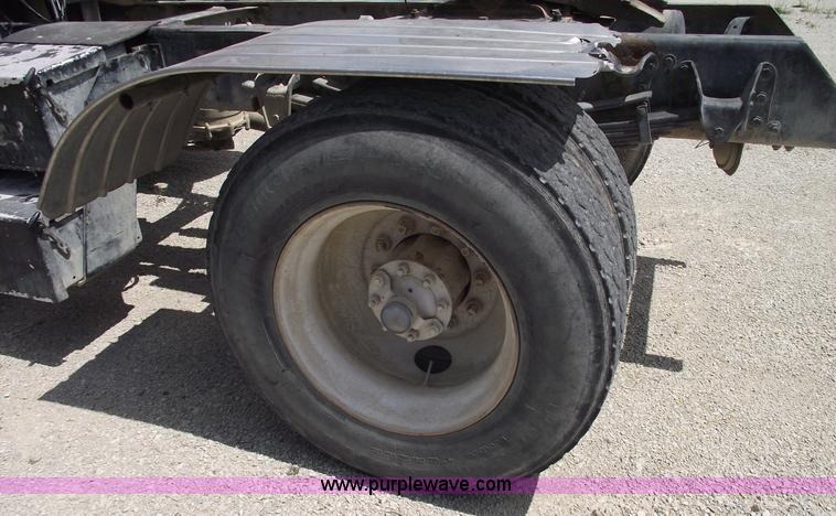 image for item A4188 1988 GMC Brigadier semi truck