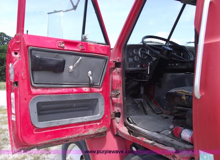 image for item A4188 1988 GMC Brigadier semi truck