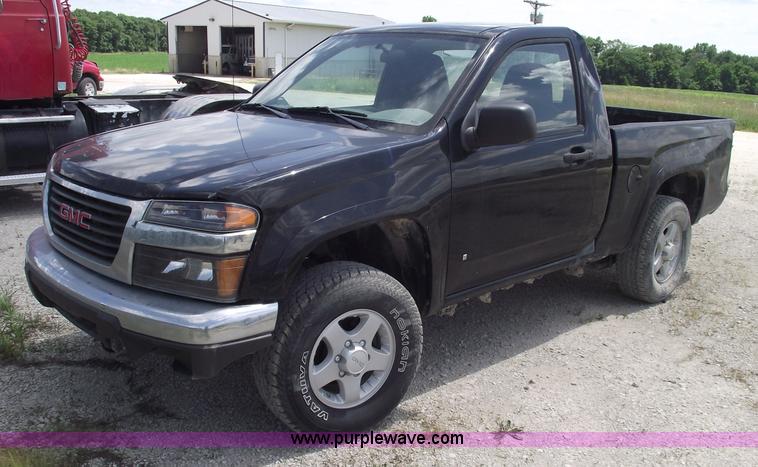 image for item A4190 2007 GMC Canyon SLE pickup truck