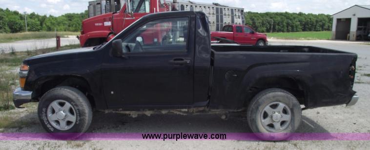 image for item A4190 2007 GMC Canyon SLE pickup truck
