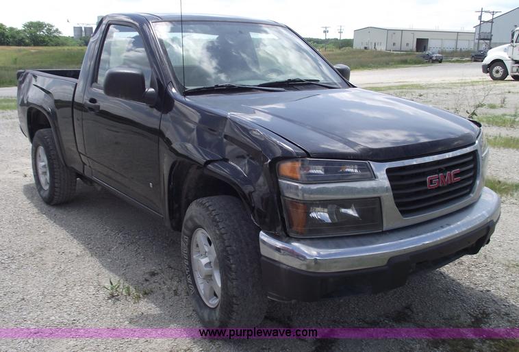 image for item A4190 2007 GMC Canyon SLE pickup truck