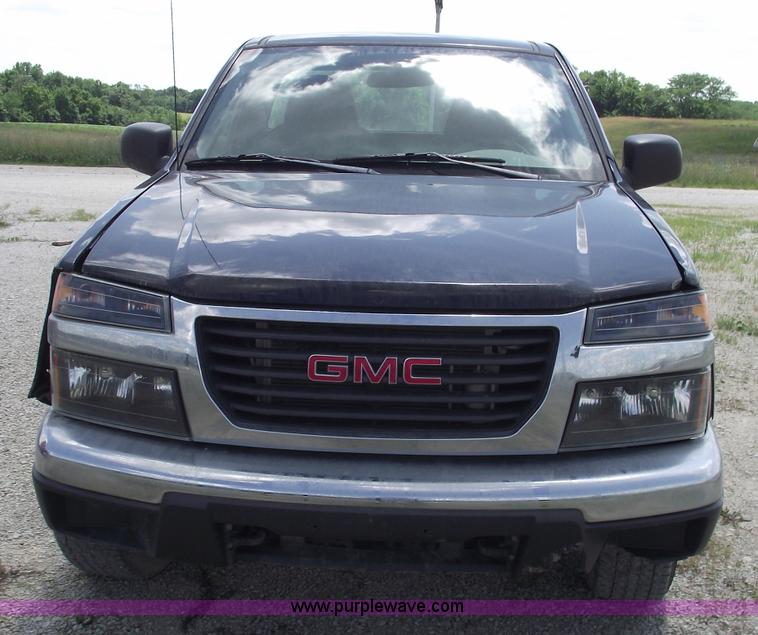 image for item A4190 2007 GMC Canyon SLE pickup truck