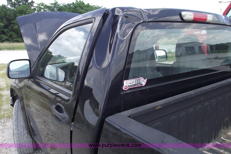 image for item A4190 2007 GMC Canyon SLE pickup truck