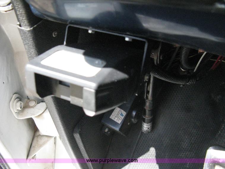 image for item A4275 1989 GMC Sierra Classic truck