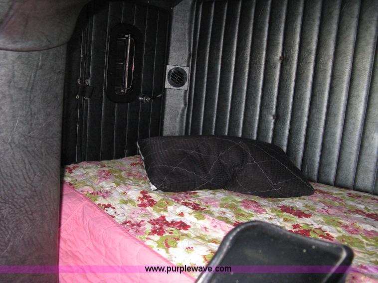 image for item A4275 1989 GMC Sierra Classic truck