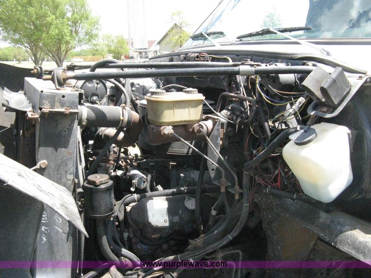 image for item A4275 1989 GMC Sierra Classic truck