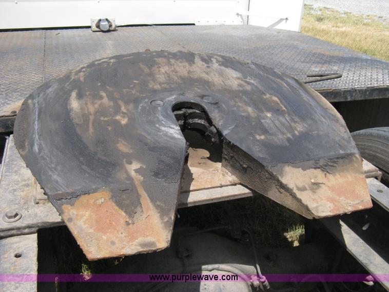 image for item A4275 1989 GMC Sierra Classic truck