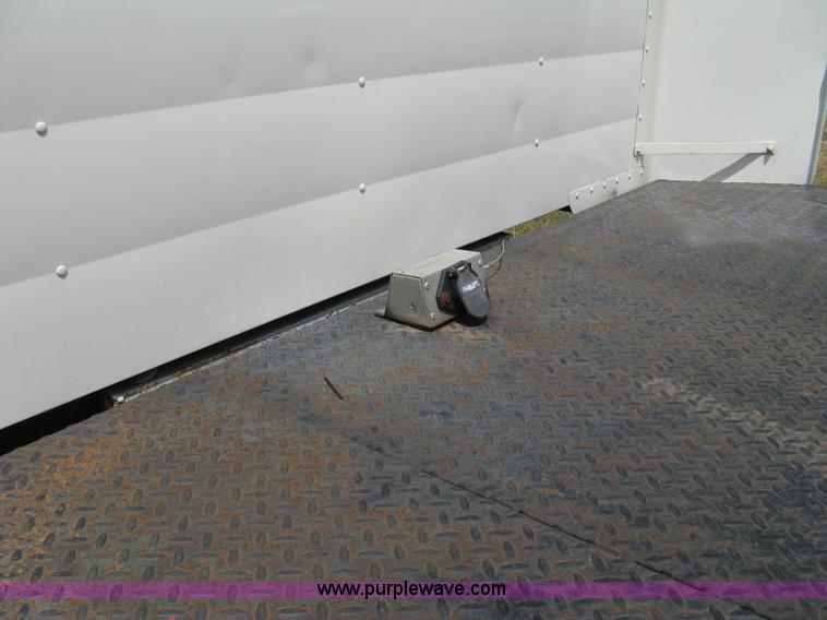 image for item A4275 1989 GMC Sierra Classic truck