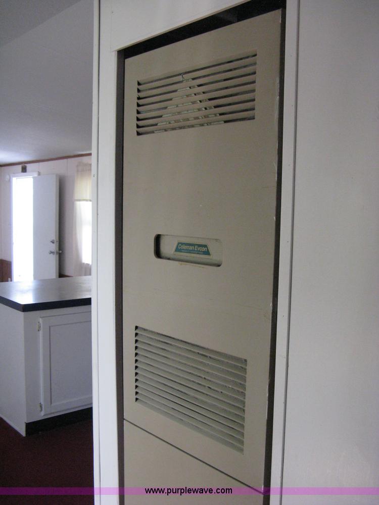 image for item A4276 1995 Skyline Sabre 4302A mobile home