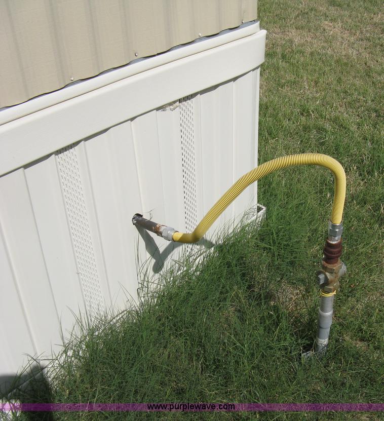 image for item A4276 1995 Skyline Sabre 4302A mobile home