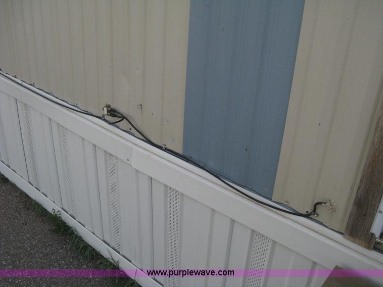 image for item A4276 1995 Skyline Sabre 4302A mobile home