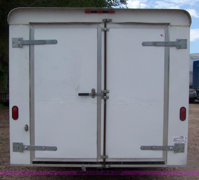 image for item A4578 2001 GNSH enclosed trailer