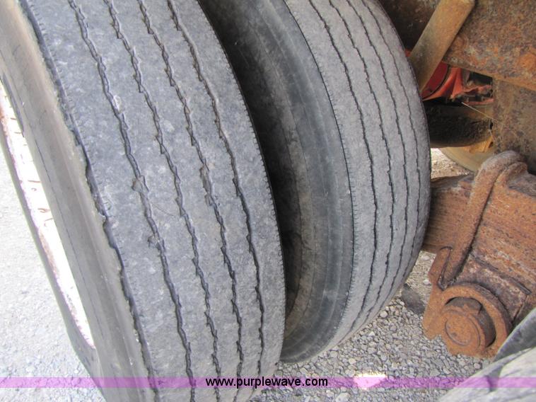 image for item A5070 1984 Mack R685ST silage truck