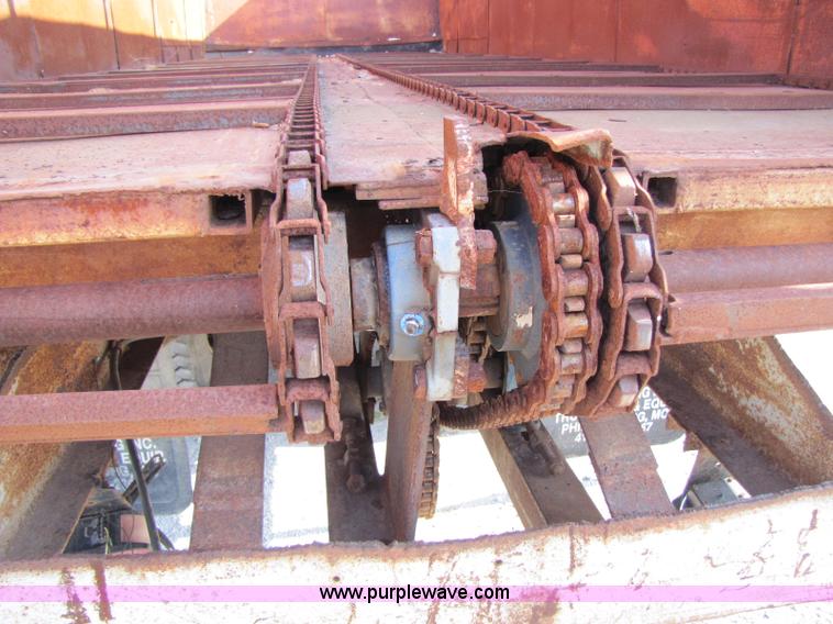 image for item A5070 1984 Mack R685ST silage truck