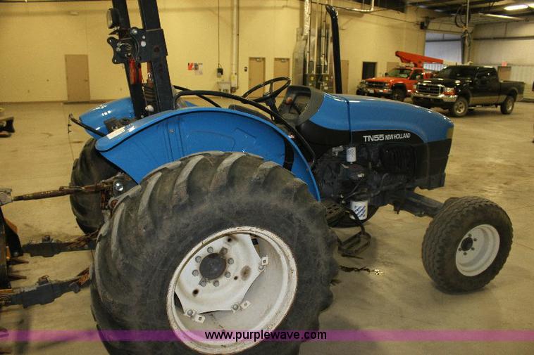 image for item A9113 2000 New Holland TN55 tractor