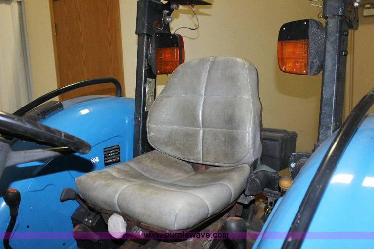 image for item A9113 2000 New Holland TN55 tractor