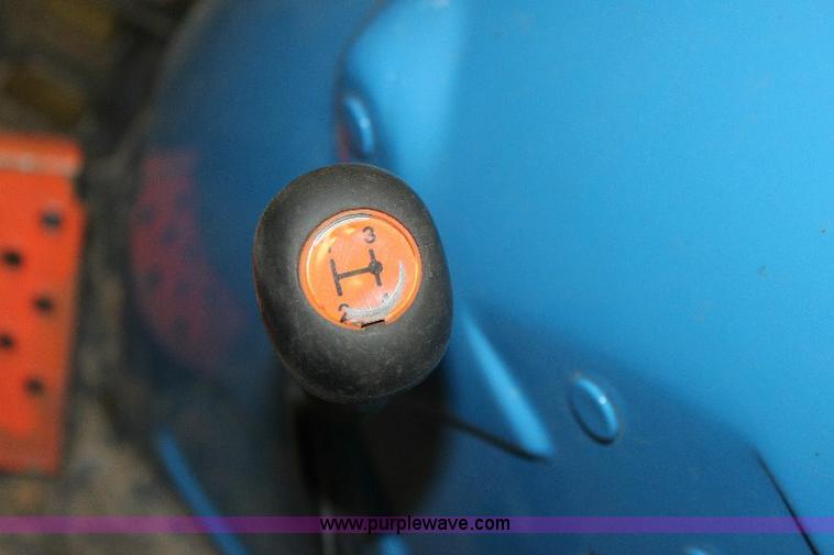 image for item A9113 2000 New Holland TN55 tractor