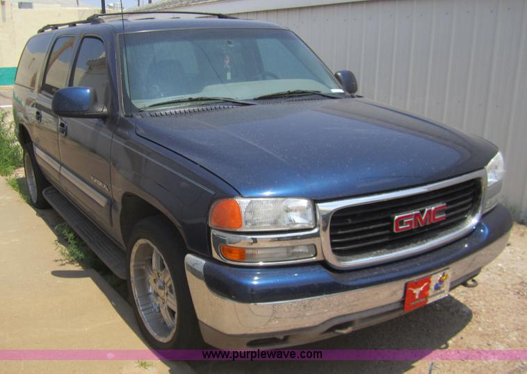 image for item A9369 2000 GMC Yukon XL SUV
